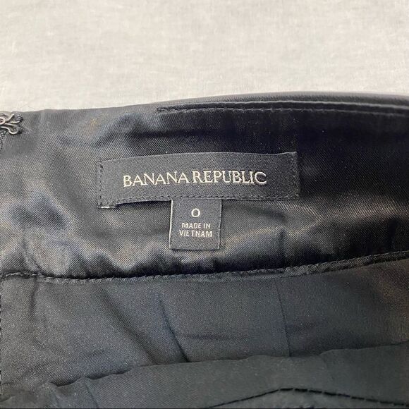 Banana Republic Tweed Faux Leather Trimmed Skirt 0 - Picture 11 of 13